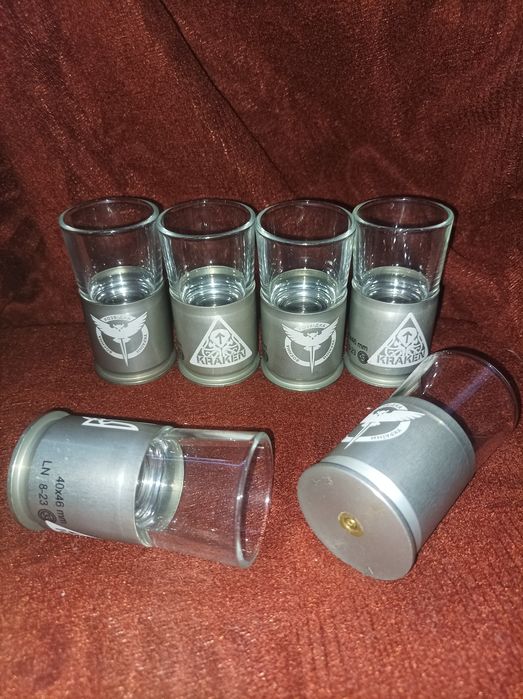 Подарунковий набір із 6 рюмок. Донат.