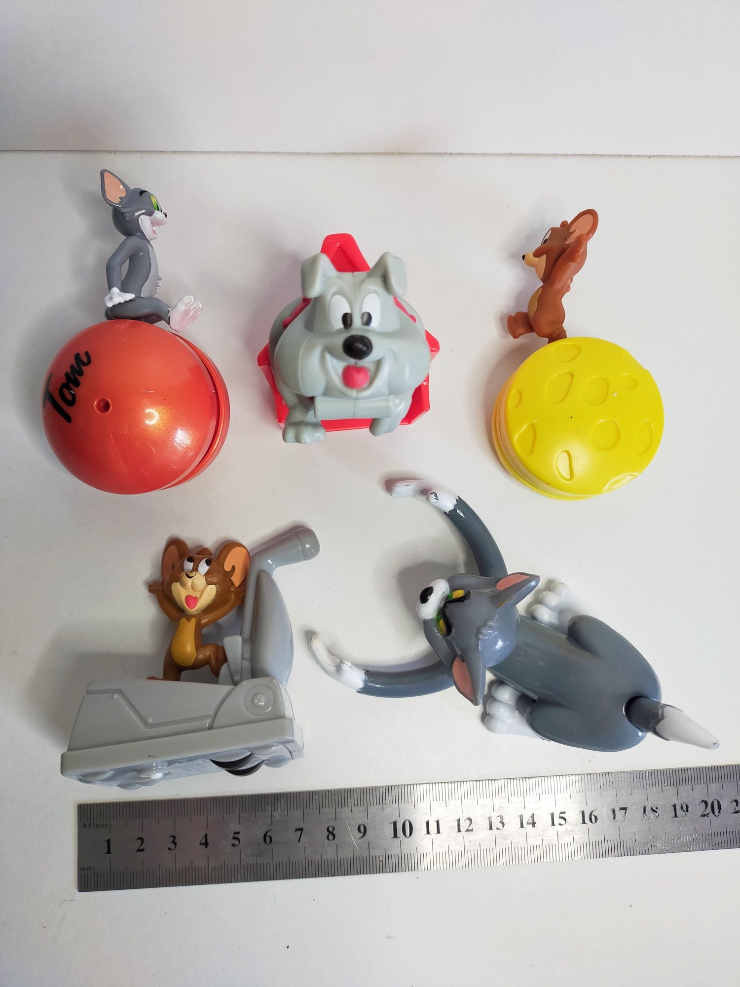 Conjunto de figuras Tom e Jerry