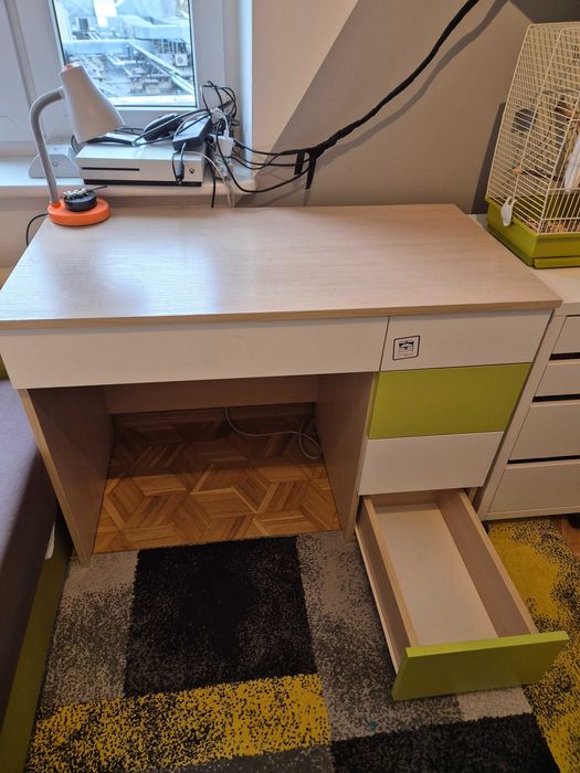 Zestaw mebli młodzieżowych (Agata Meble)