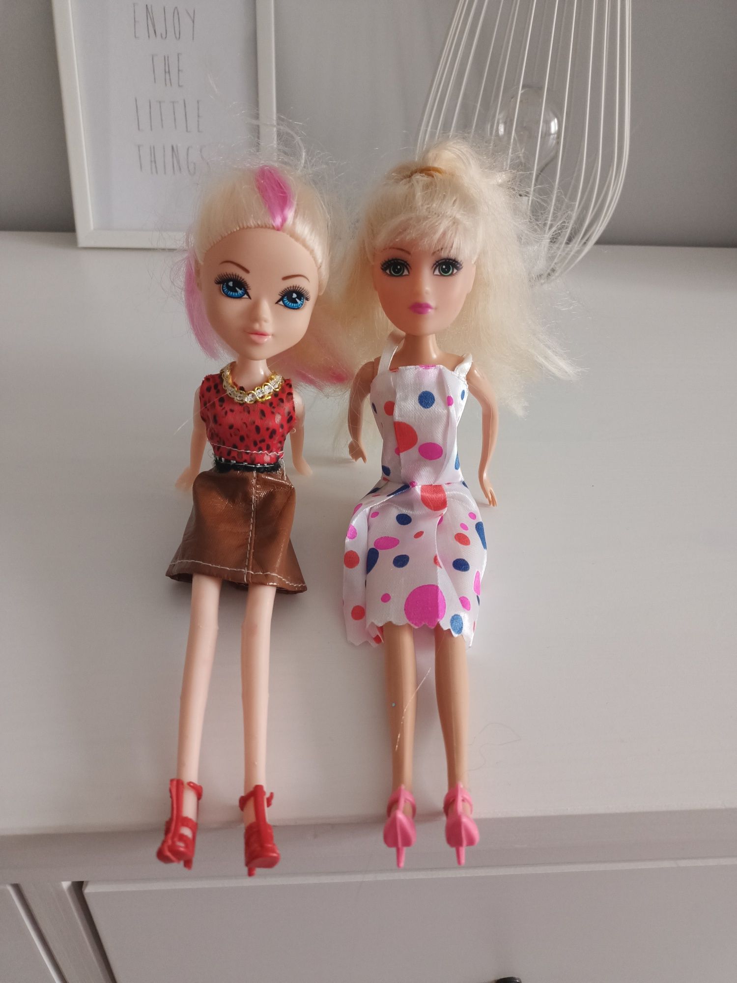 Zestaw dwóch lalek ala Barbie