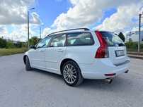 Volvo V50 2.5T 230km AWD MANUAL