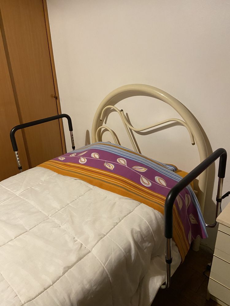 Apoio de mãos para cama