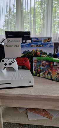 Xbox One S 500 GB + 2 padu +KINECT +gry