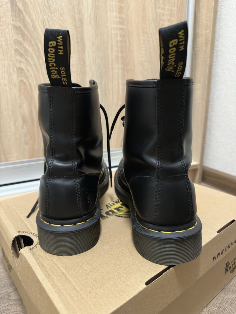 Dr. Martens чоловічі шкіряні чорні