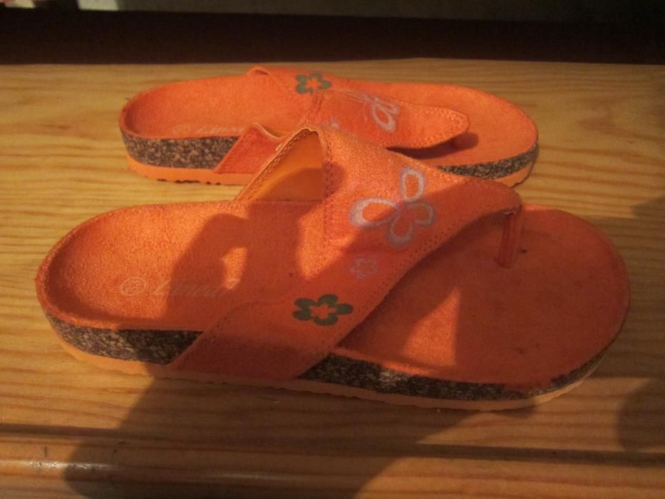 Chinelos em pele de dedos de menina laranjas linea 7 Tamanho 33 NOVOS