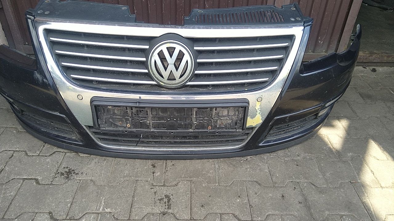 ) Passat B6 zderzak przedni kompletny LC9X