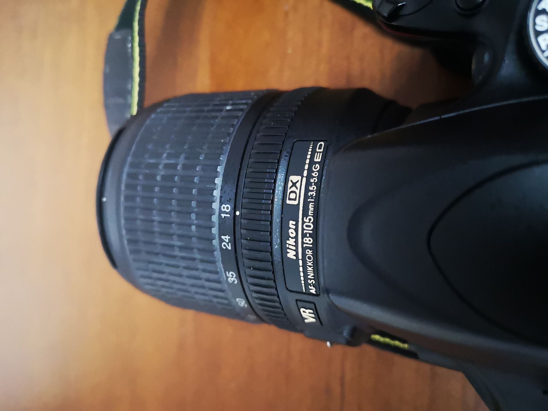 Nikon D5100 + Lente 18-105mm