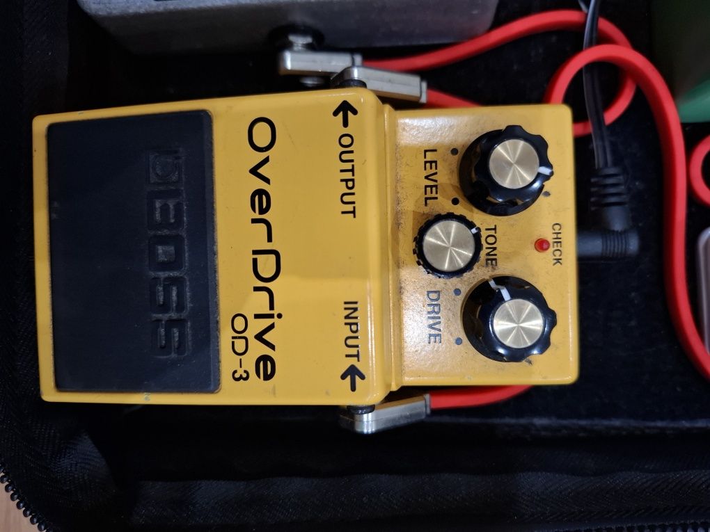 Vendo pedais de guitarra