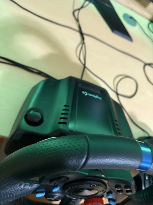 Комплект 3 в 1 Руль и педали Logitech G29