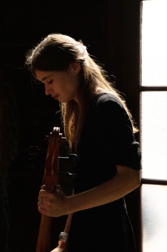 Música ao Vivo com Violoncelo – Atmosfera Elegante