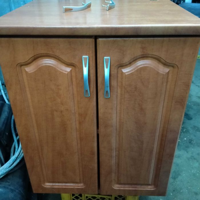 Szafka kuchenna dwudrzwiowa