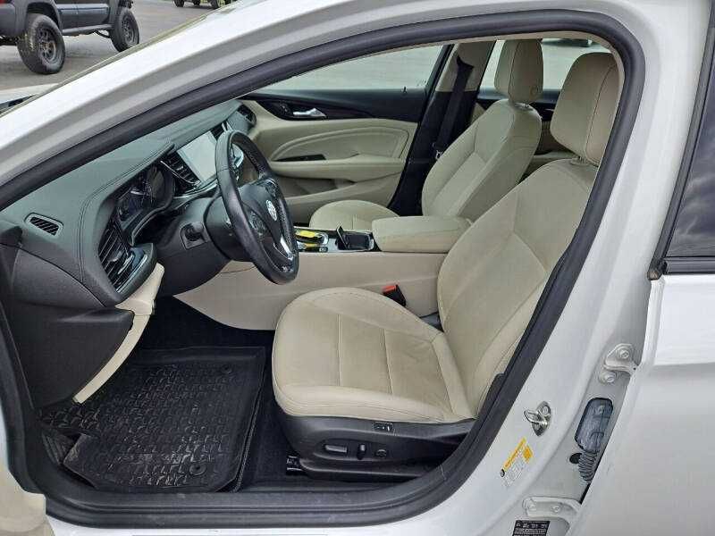 2018 Buick Regal TourX