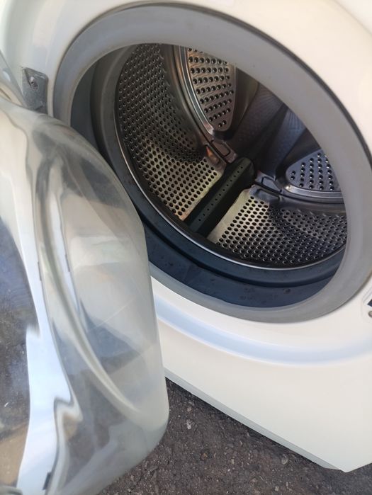 Продам стиральную машинку Samsung