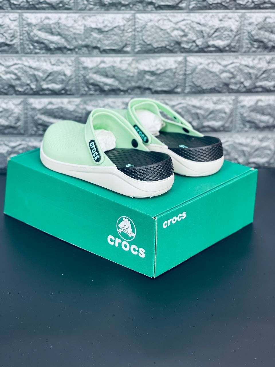 Шлепанци Crocs Женские & Подростковые Шлепанцы Крокси. Новинка