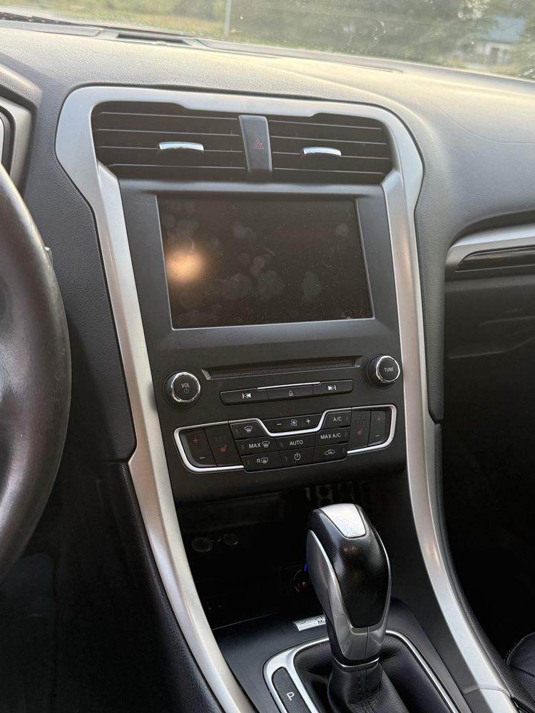 Ford fusion2016r