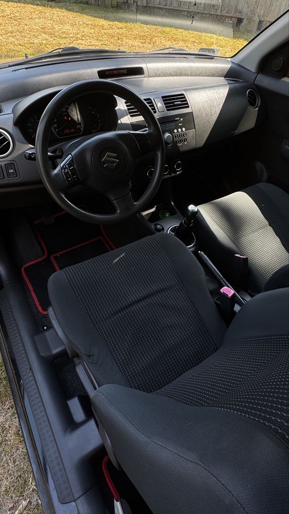 Suzuki Swift 1.3 benzyna