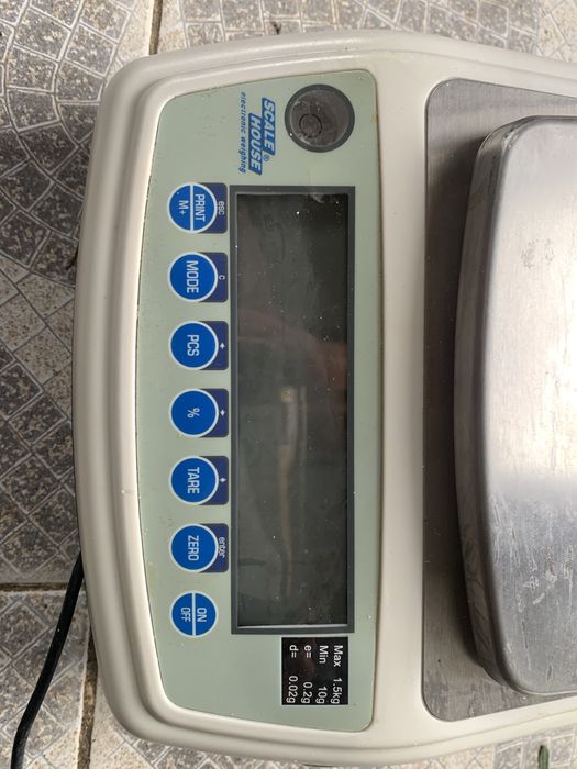 Balanca de precisão pesar/medir grs/m2 papel