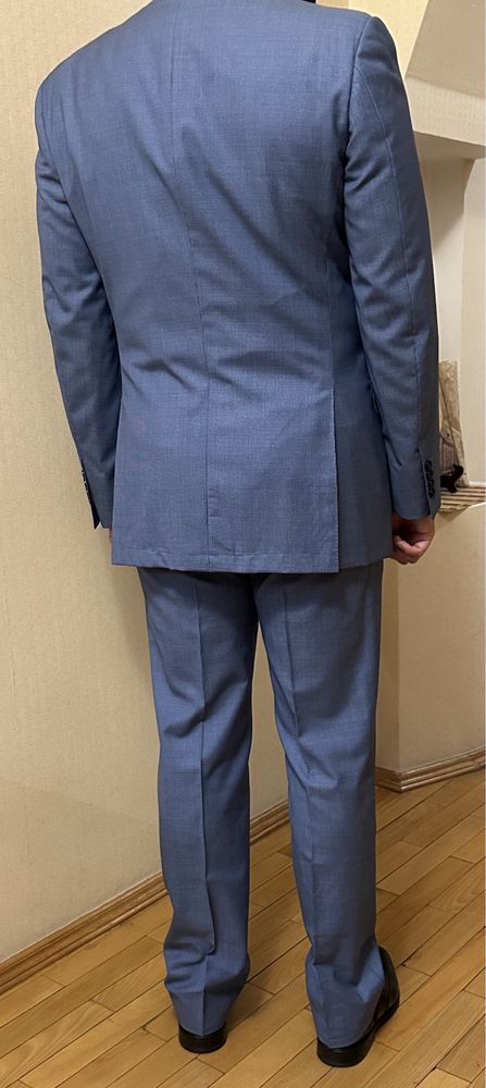 Костюм чоловічій Canali