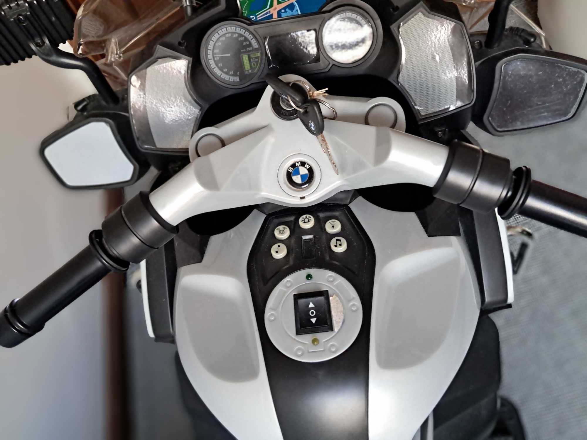 Mota da policia BMW a bateria