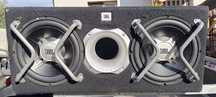 Skrzynia JBL GT5-2402 + Wzmacniacz Magnat + kondensator 1F