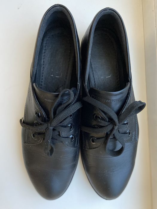 Туфлі весна/осінь на шнурках