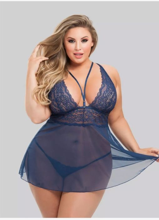 Пеньюар, комплект сексуальної білизни