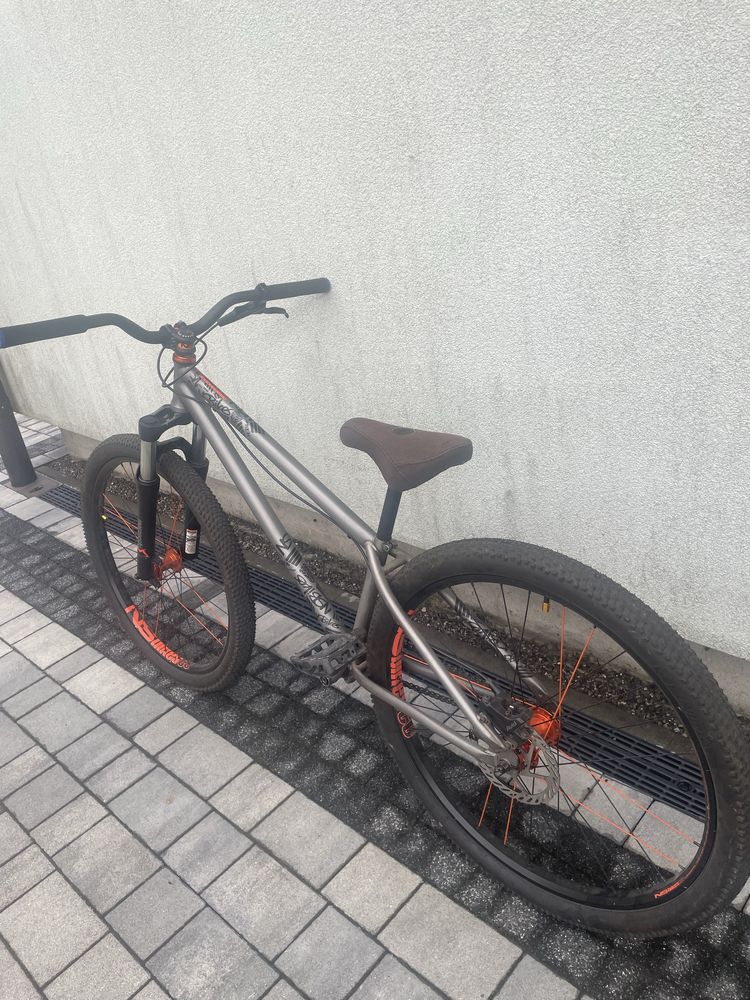 Dirt ns bikes metropolis 2 stan bdb