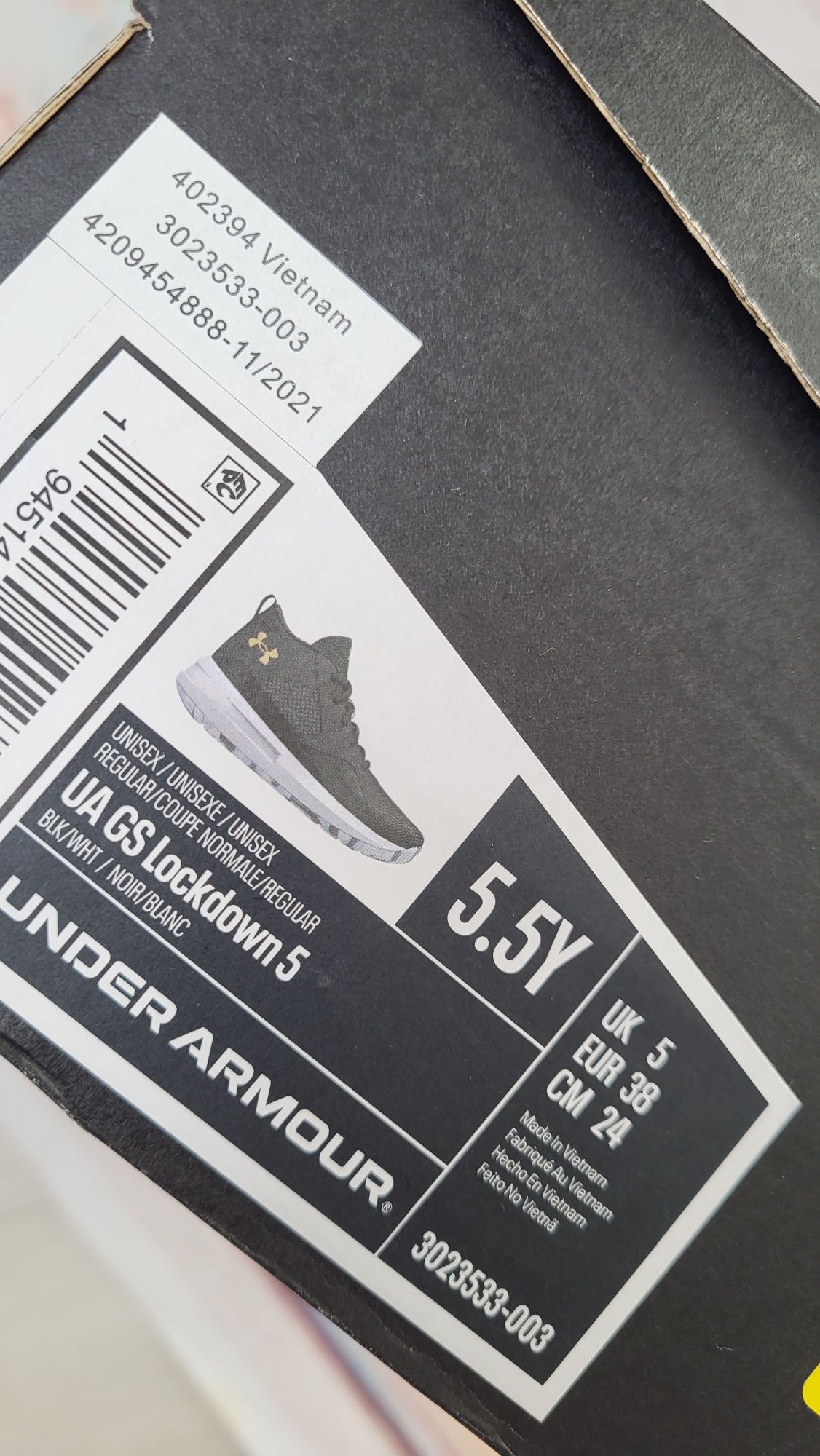 Under Armour czarne wyższe buty adidasy 38