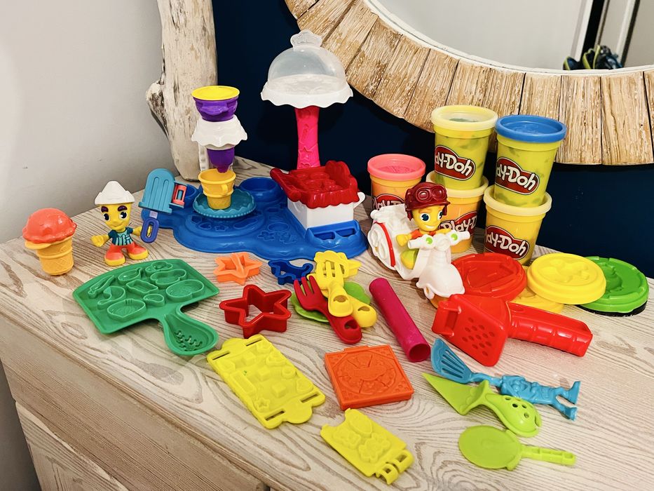 Play-Doh Zestaw Cake Party, Fabryka Czekolady do ciastoliny