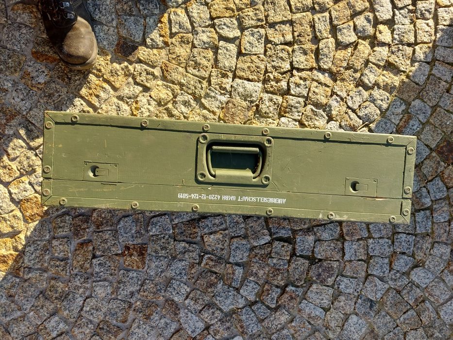 Skrzynia wojskowa militarna