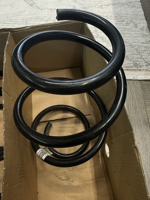 Пружини BMW F30/32/33/36 OEM (EDC)