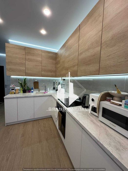 Продам ВИДОВУ 1к квартиру ЖК Каховська/ метро Лівобережна /ГЕНЕРАТОР