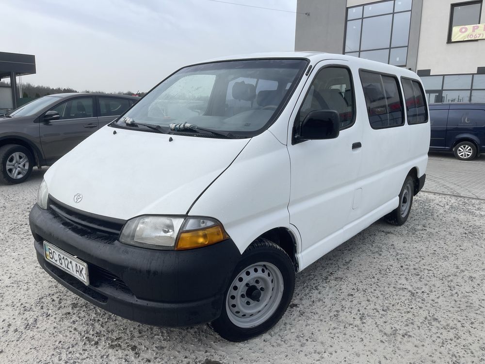 Toyota hiace пасажир