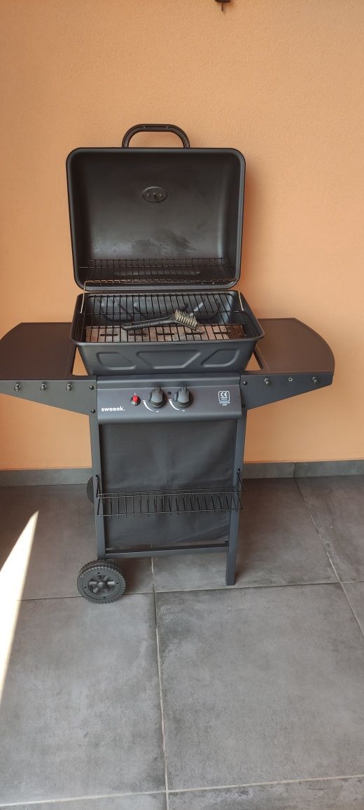 Barbecue a gás de 2 queimadores sweeeK