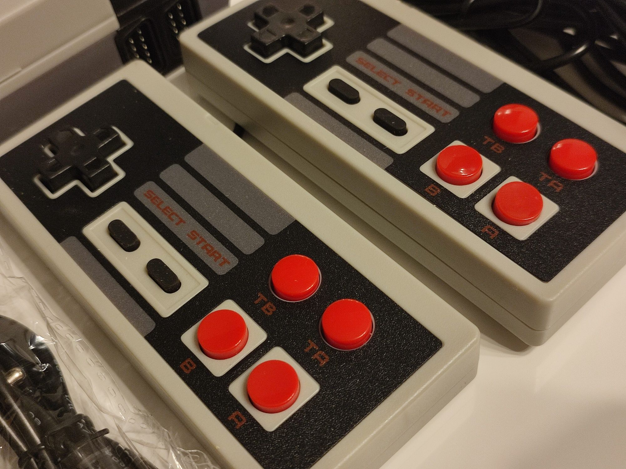 Konsola gra NES classic 620 gier plus 2x pad joistick