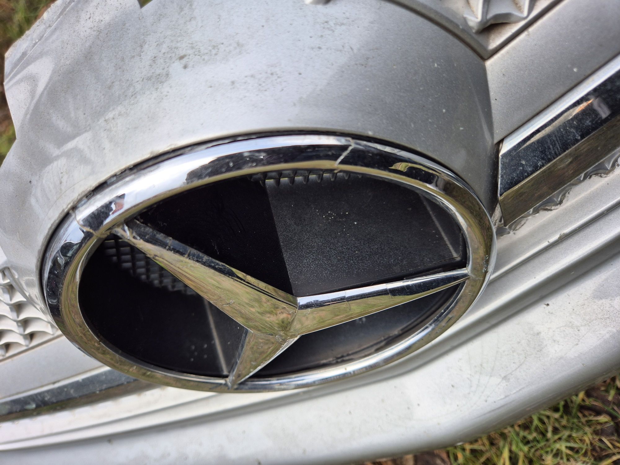 Dwa zderzaki do Mercedes CLS 219 po Lift