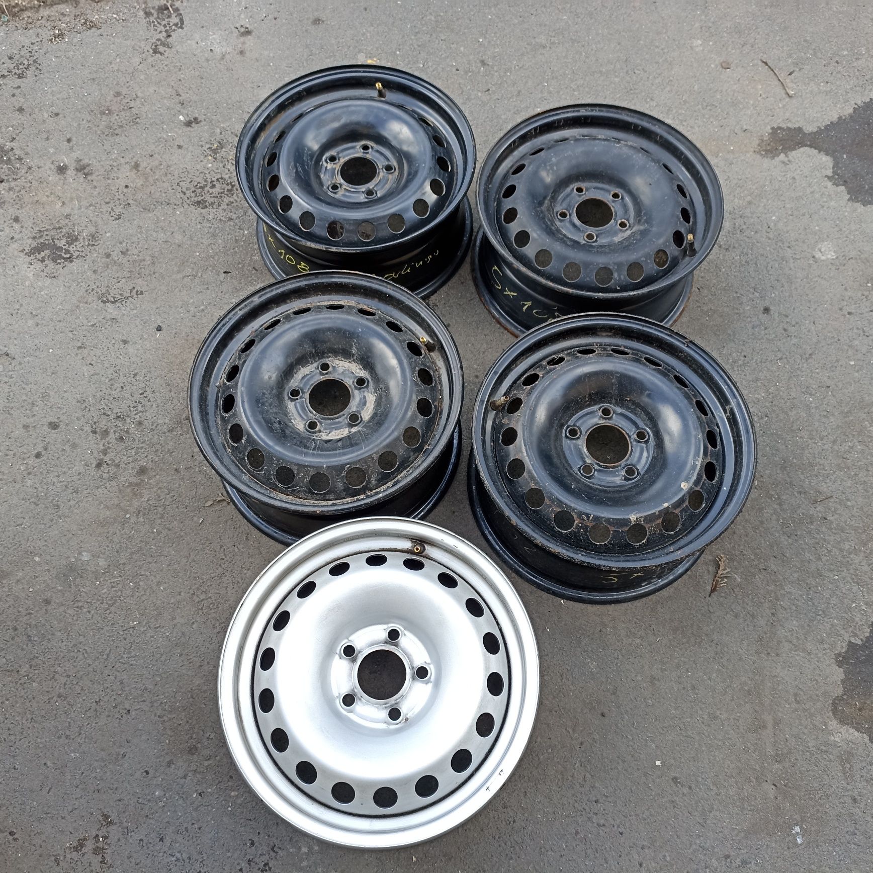 Felgi 6.5Jx15H2 ET 42 Berlingo Partner IV Combo E Rifter Proace