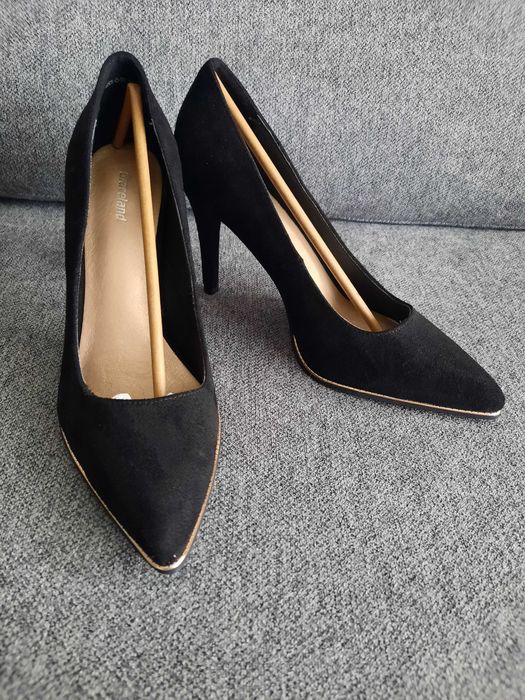 czarne szpilki nie noszone