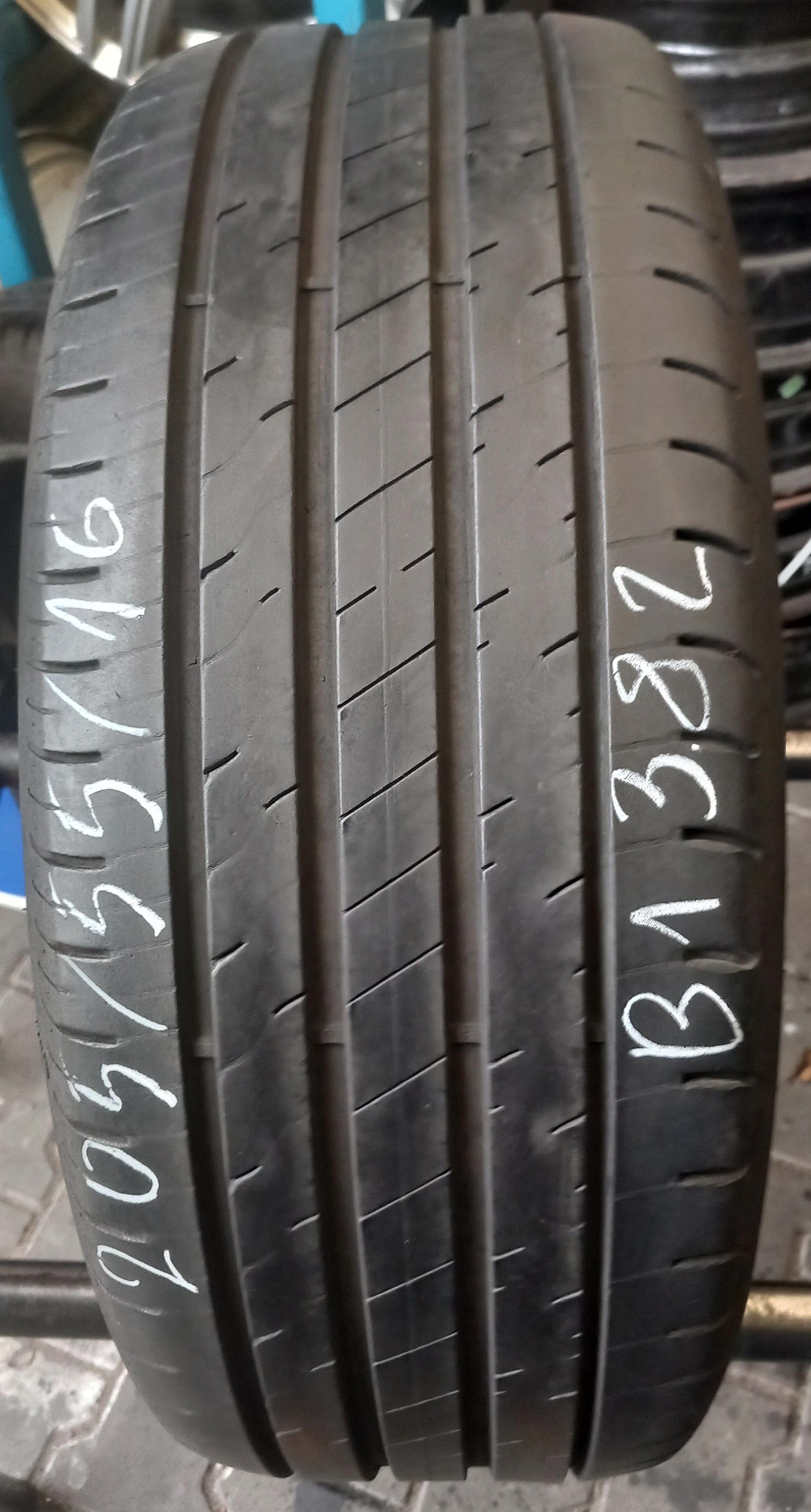 205/55/16 Goodyear Efficient Grip Performance 2 91V