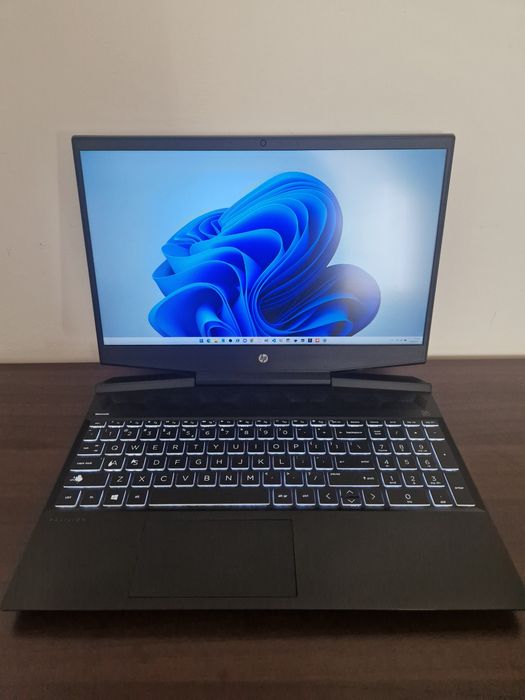 Hp pavilion gaming 15 - i5 9th, 16gb ram