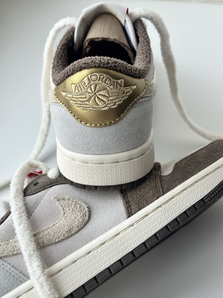 Кросівки Nike Air Jordan 1 Retro Low OG Year of the Rabbit DV1312-200