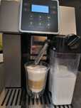 Automatyczny ekspres do kawy DeLonghi Perfecta Evo nie Jura Saeco