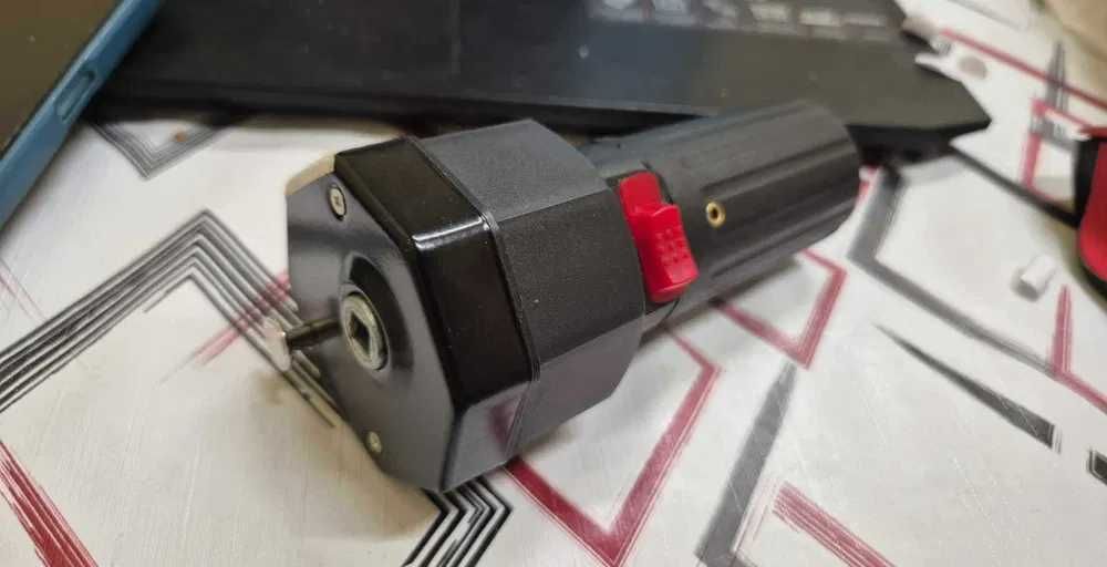 Silniczek do grilla napęd elektryczny do rożna