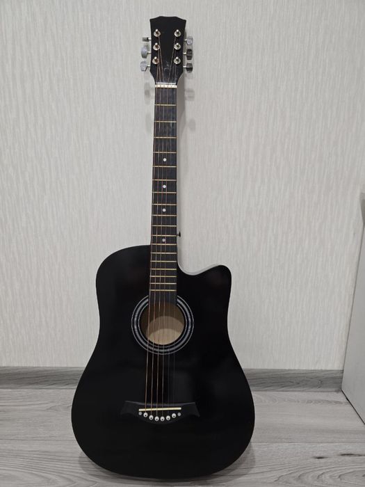 Акустична гітара (ідеальний стан)