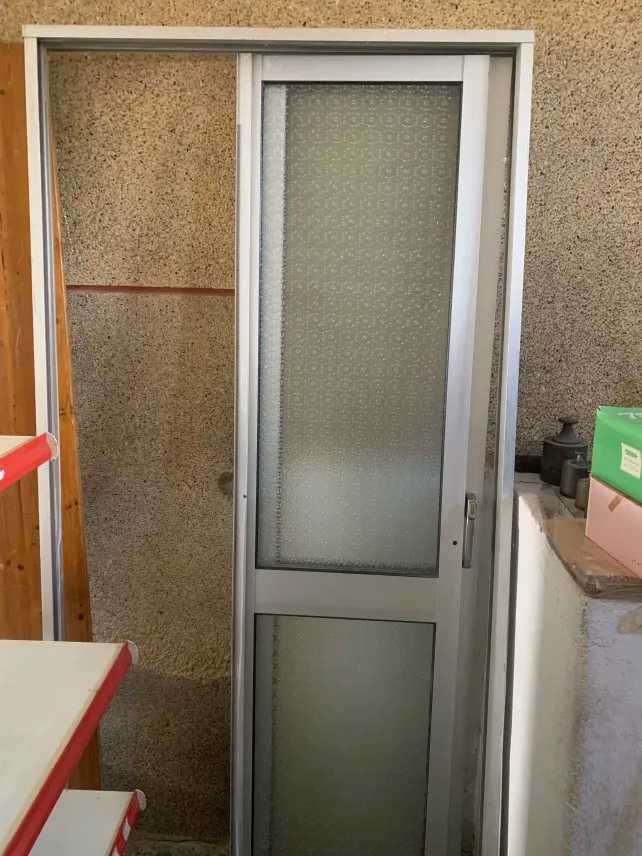 Porta de aluminio