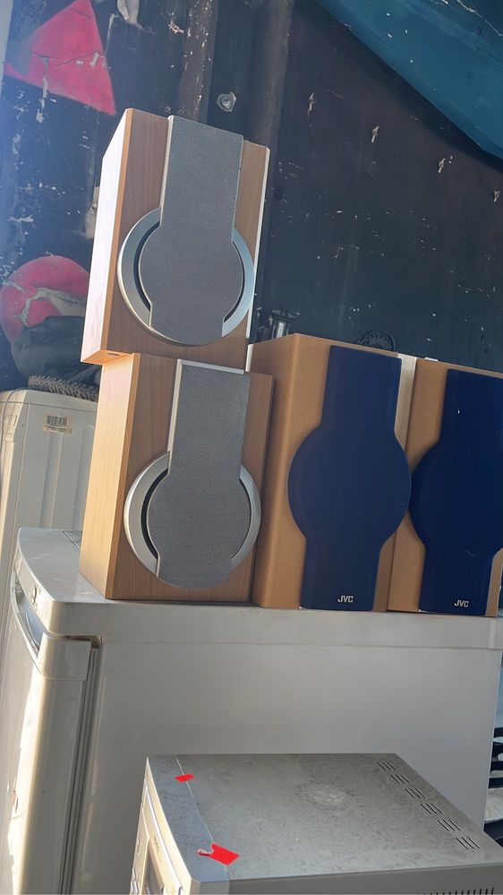 Sprzedam wieże sony z głośnikami na USB i inne