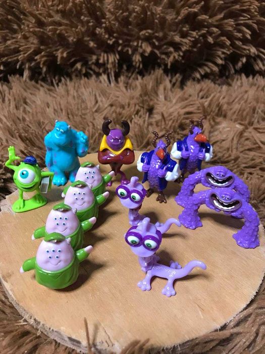 Университет монстров киндер (Kinder) игрушки, фигурки