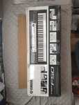 Keybord Yamaha psr F50