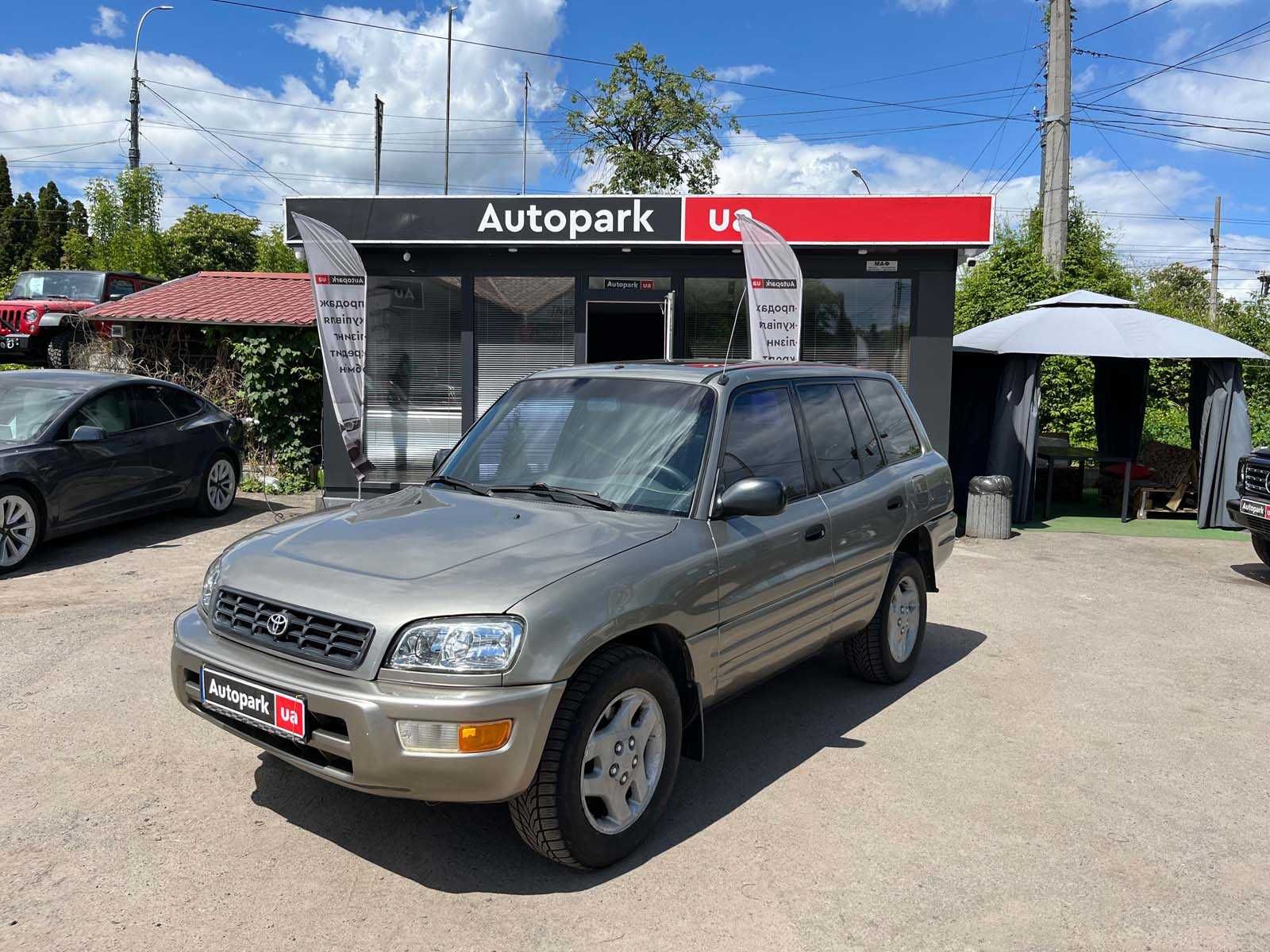 Продам Toyota RAV4 2000р. #43650