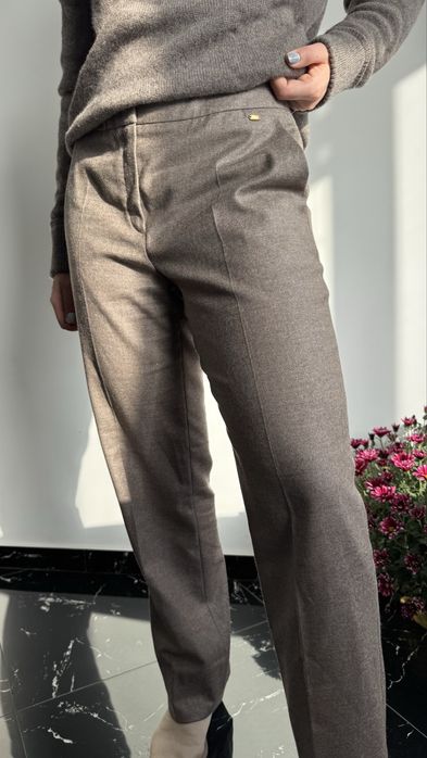 Класичні брендові, вовняні брюки від ESCADA  М р.